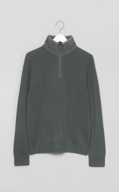 スタンドカラーウールニット