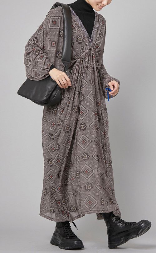 中綿レザーフラップショルダーバッグ