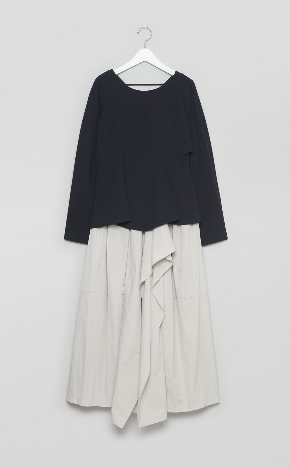 ペプラムドッキングワンピース