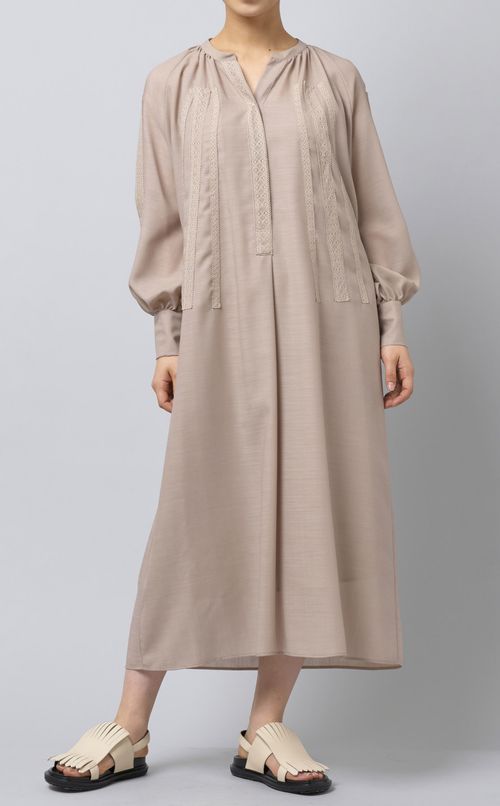 レースギャザーボリュームワンピース