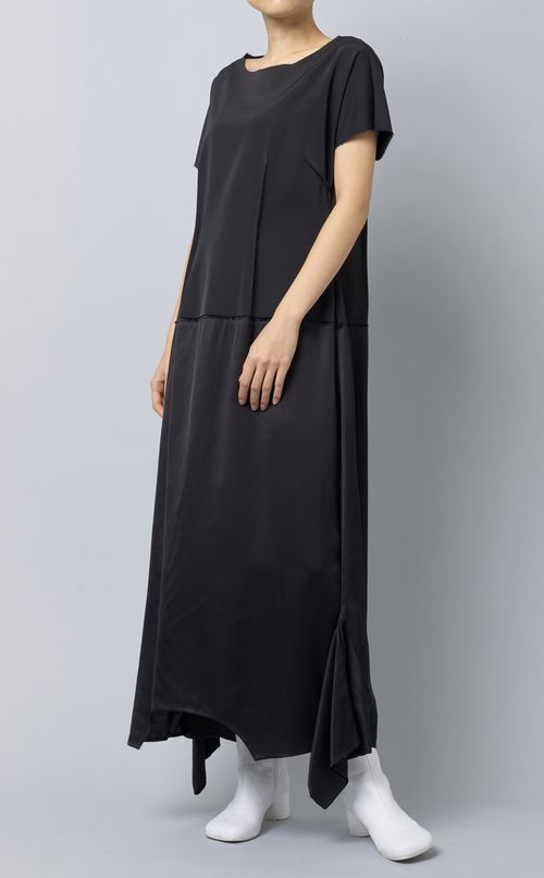 デザインヘムロングワンピース