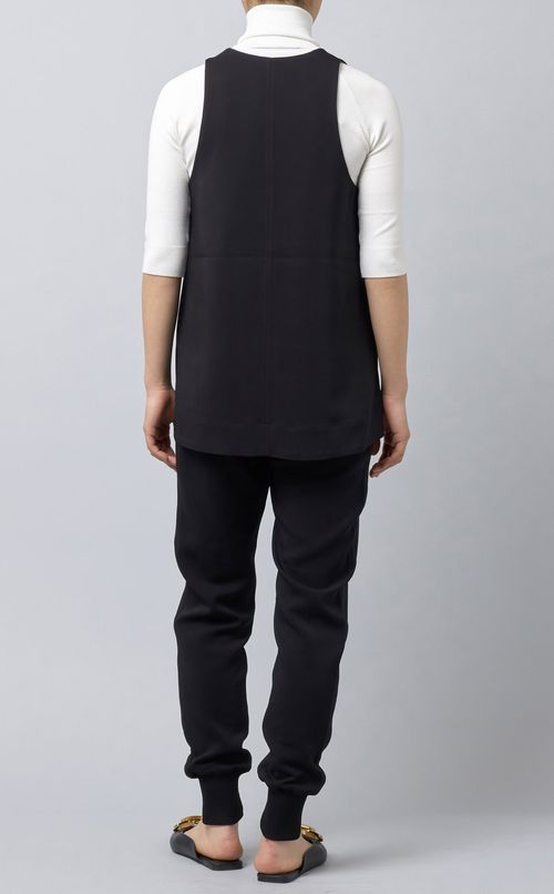 Uネックフレアタンクトップ