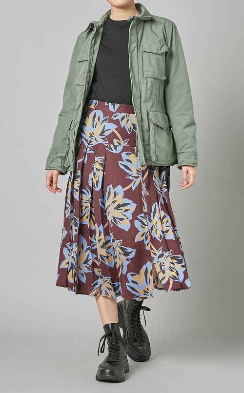 フラワープリントフレアミディスカート