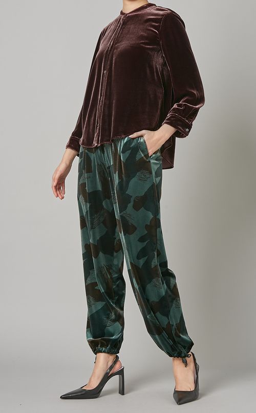 ベルベットスタンドカラーブラウス