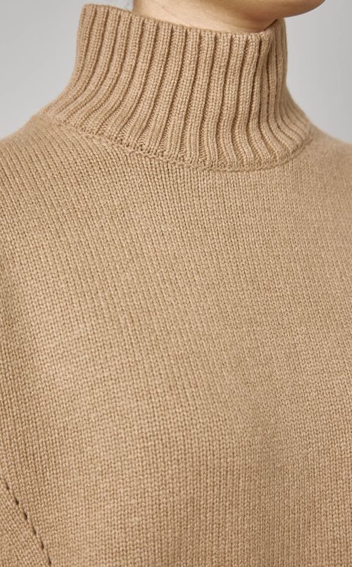 ウールオーバーサイズハイネックニット