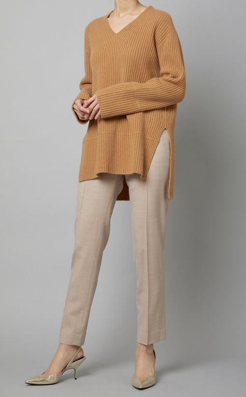 テーパードクロップドパンツ