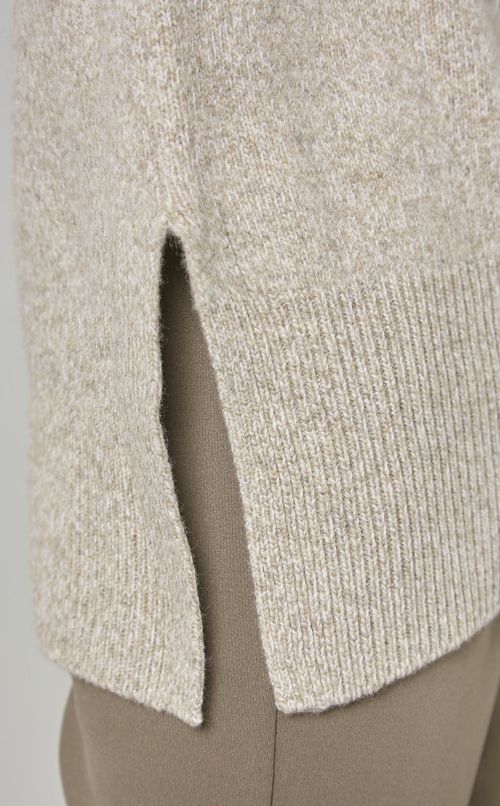 サイドスリットニットプルオーバー