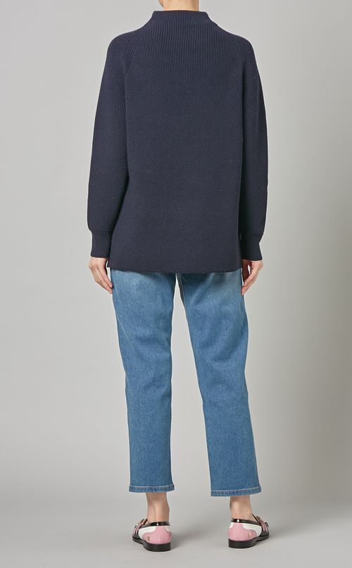 サイドスリットモックネックニット