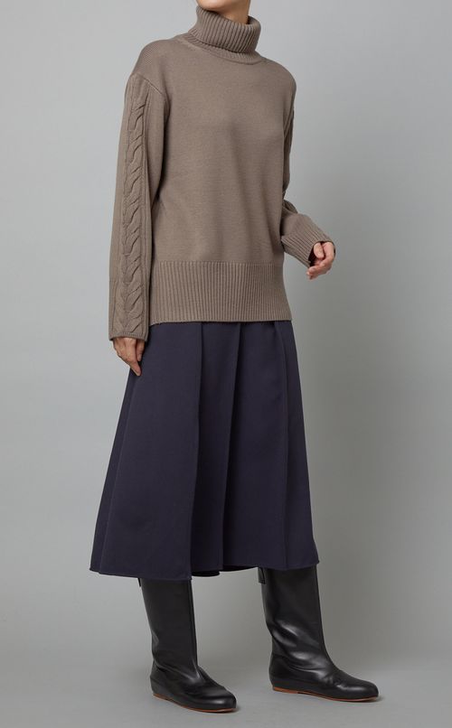 タートルネックニットプルオーバー