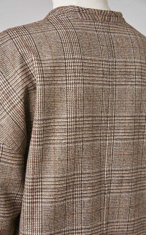 ノーカラーコクーンブルゾン