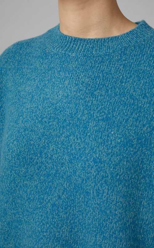 サイドスリットニットプルオーバー