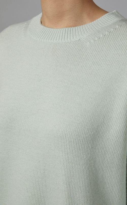 クルーネックニットプルオーバー