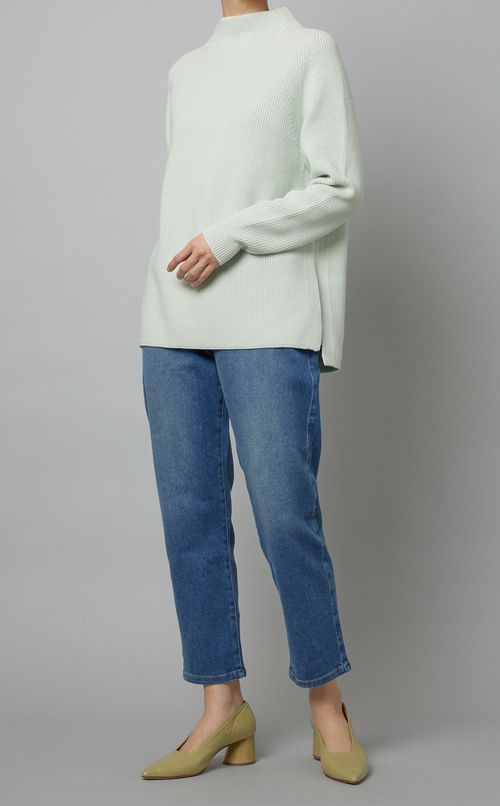 サイドスリットモックネックニット