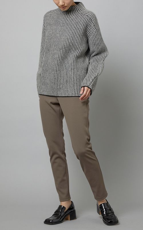 モックネックニットプルオーバー