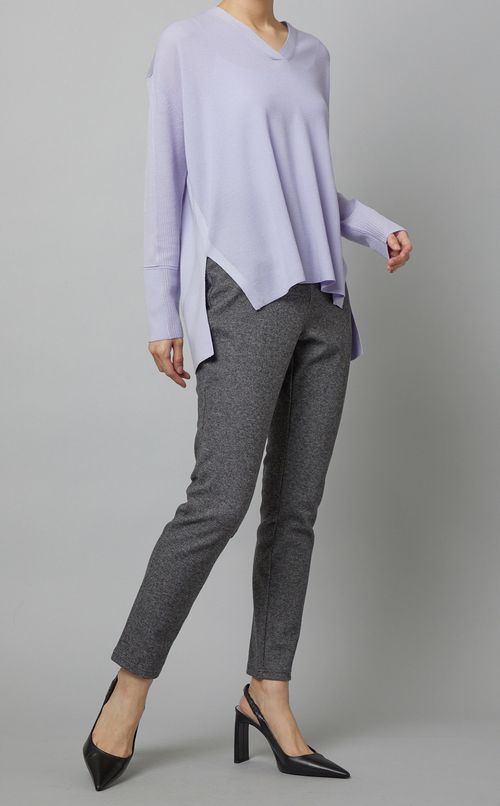 Vネックウールニットプルオーバー