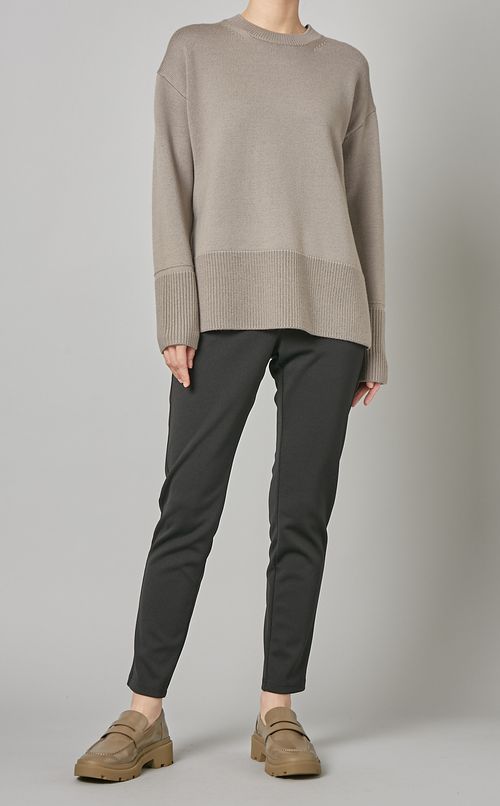 クルーネックニットプルオーバー