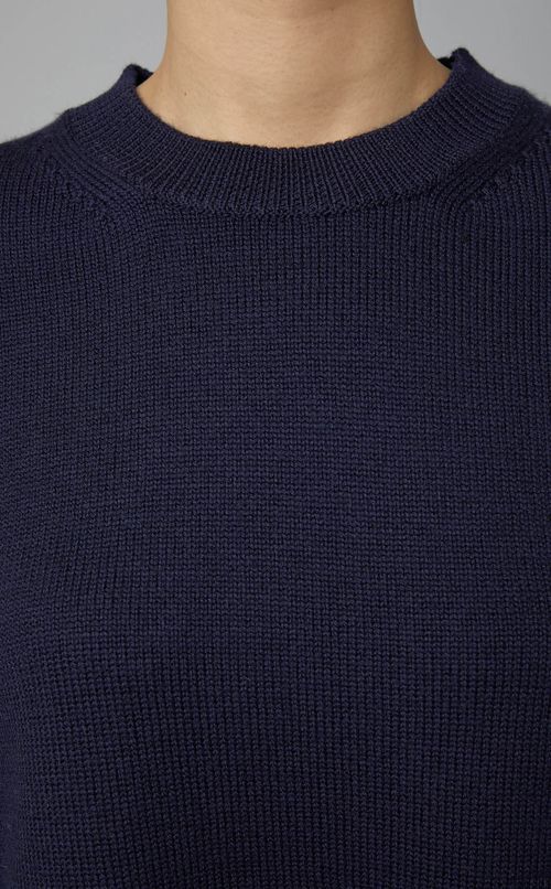 クルーネックニットプルオーバー