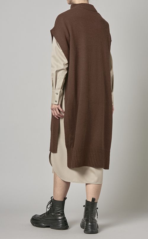 ベルト付ウールニットベスト