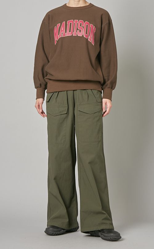 ビッグシルエットプルオーバー