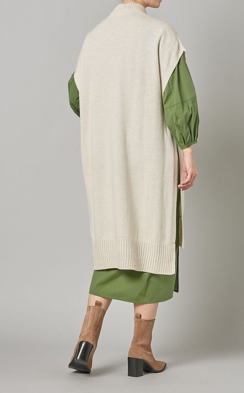 ベルト付ウールニットベスト