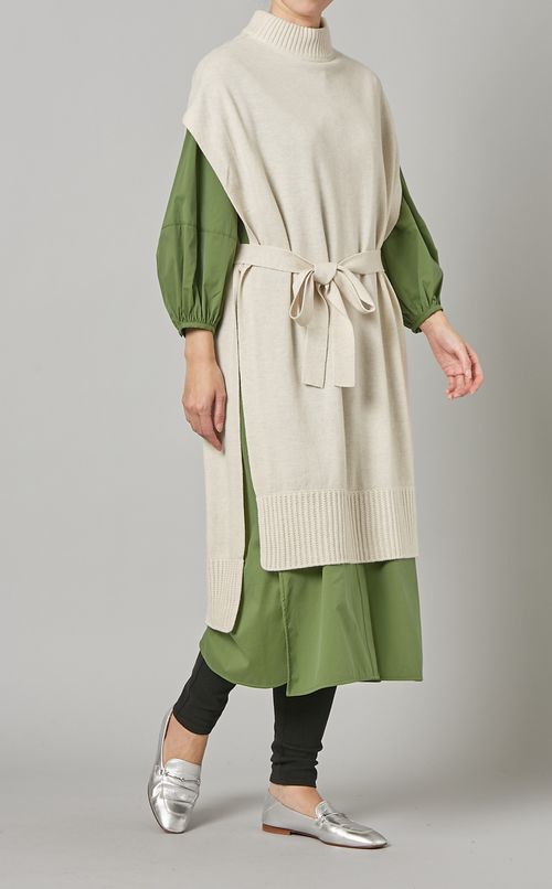 ベルト付ウールニットベスト