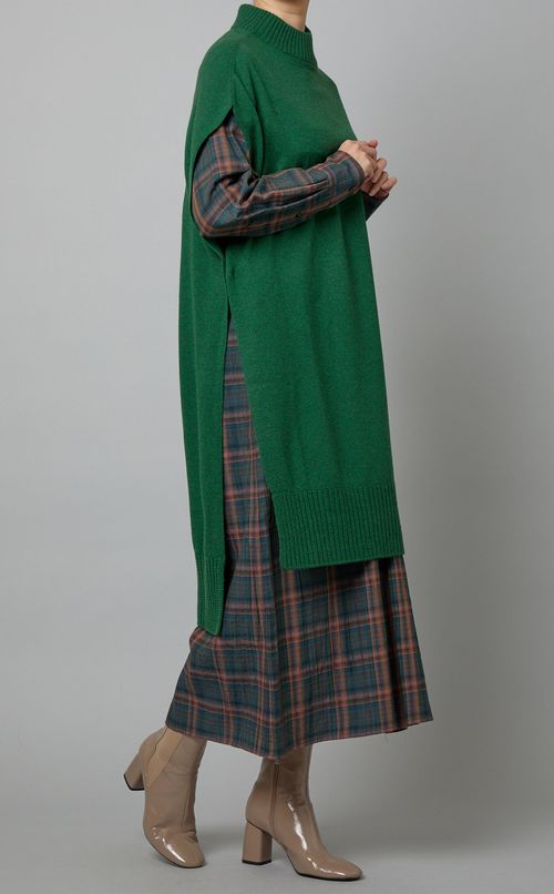 ベルト付ウールニットベスト