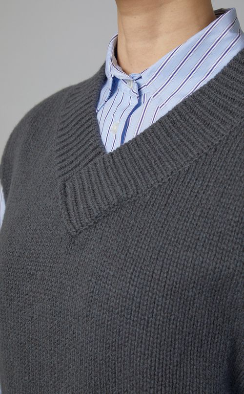 ファインウールVネックベスト