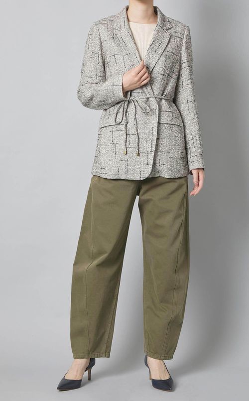 ラウンドレッグツイストシームパンツ