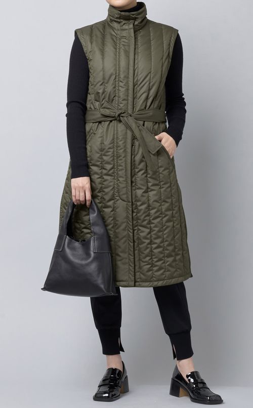 キルティングロングベスト