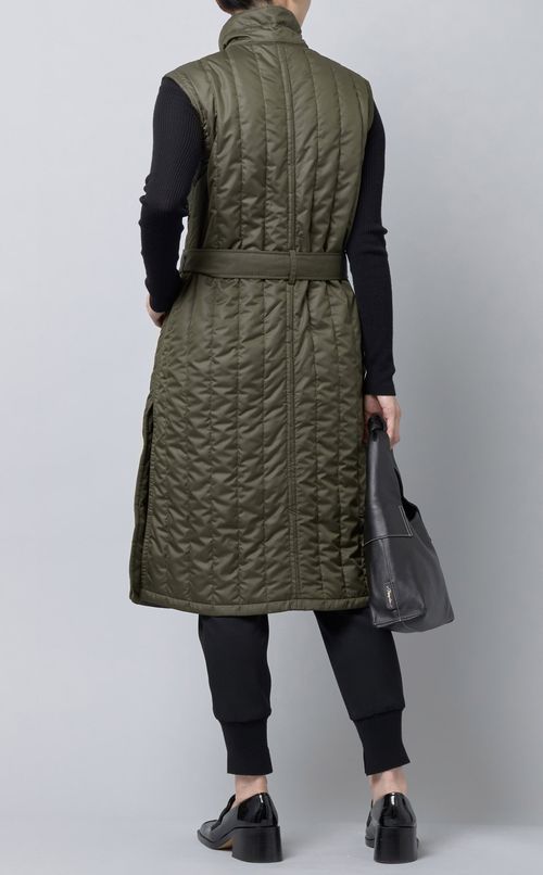 キルティングロングベスト