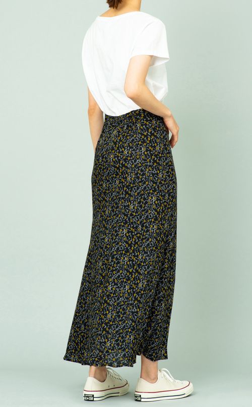 フラワープリントスカート