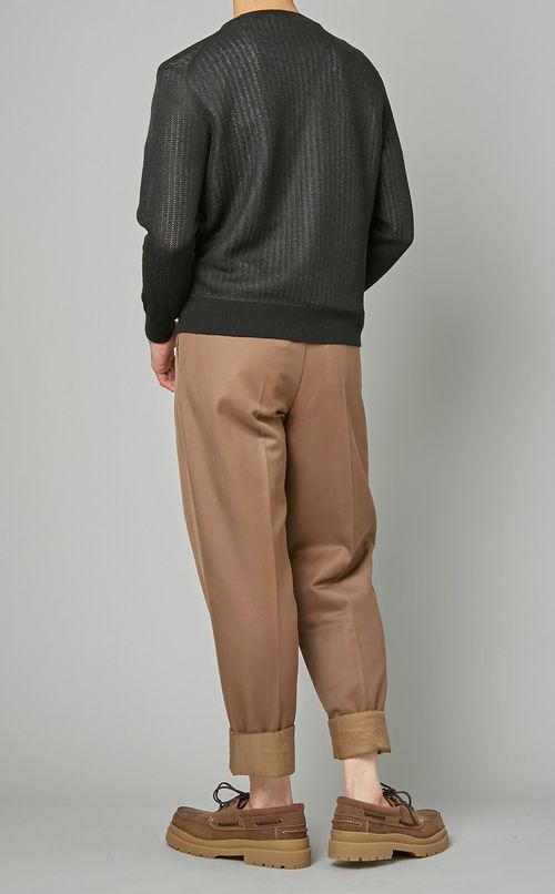 クルーネックプルオーバー