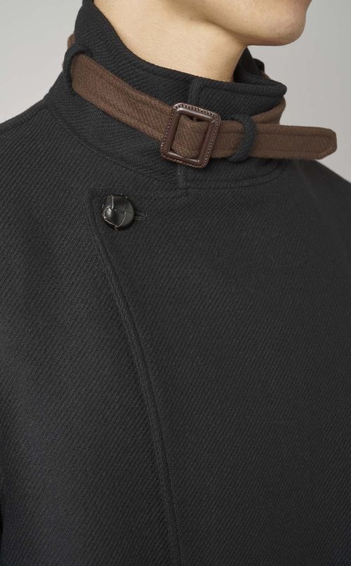 ミディ丈ウールコート