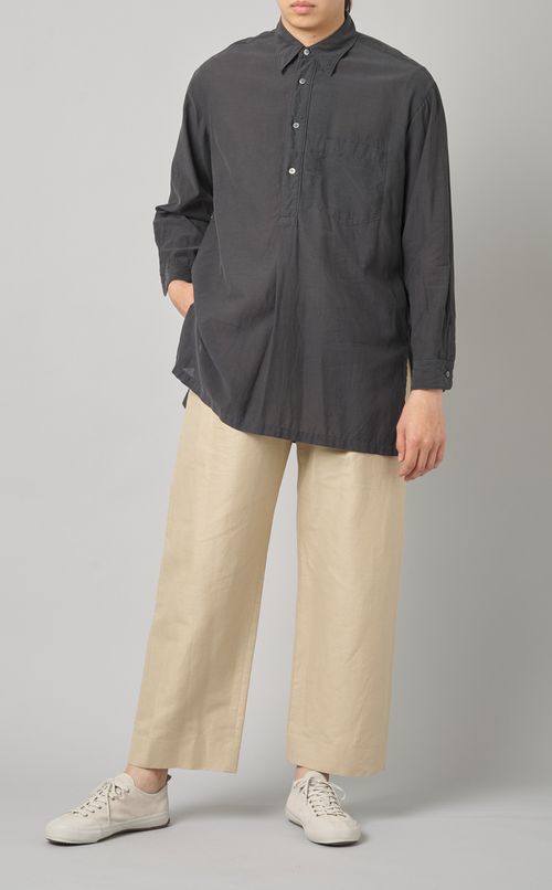 レイヤードネックシャツ