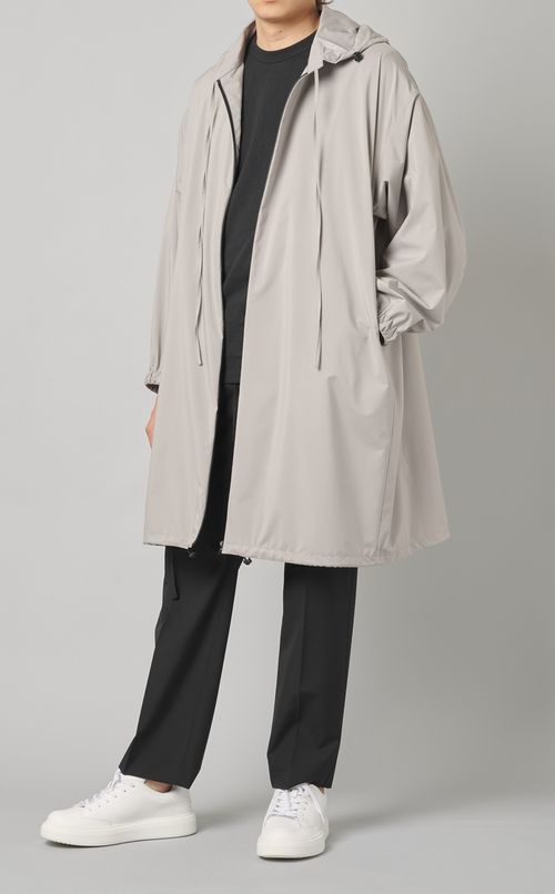 撥水ストレッチフーディーコート