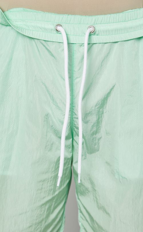 ナイロンロゴショーツ