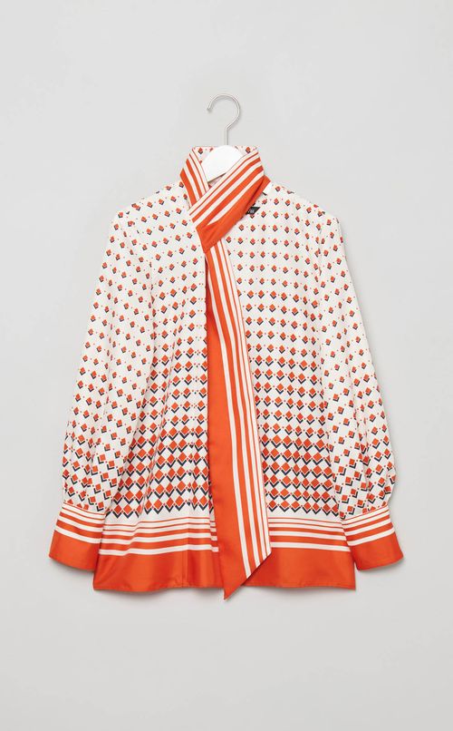 プリントボウタイブラウス