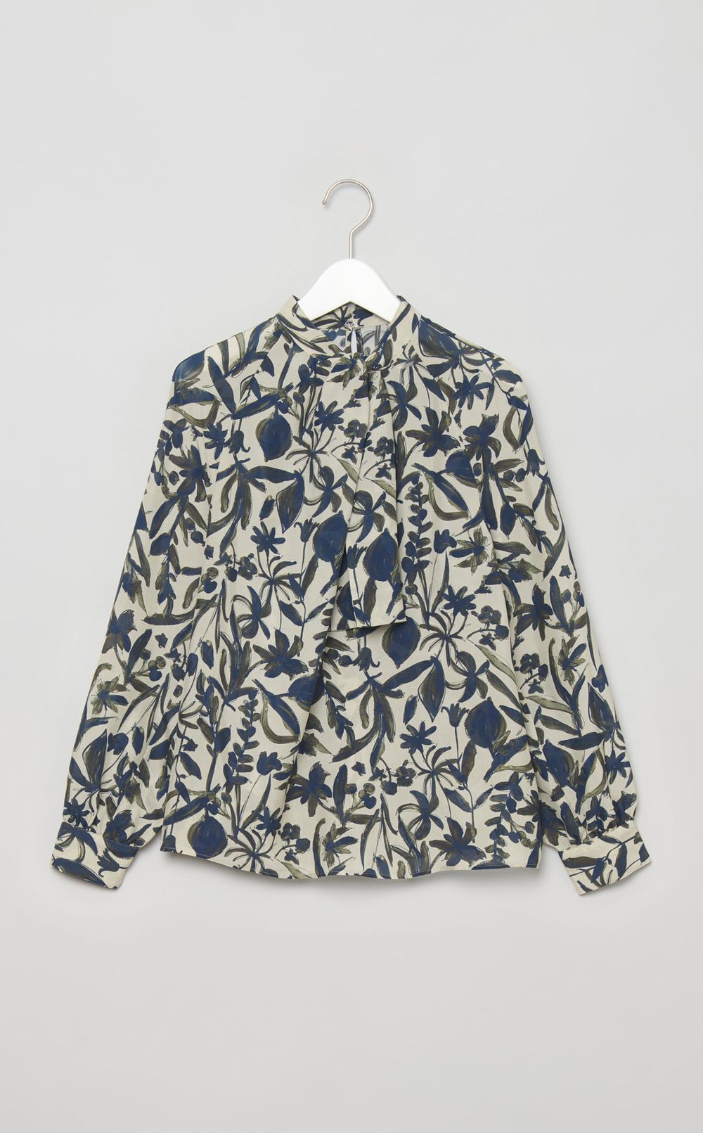 リーフプリントフロントタイブラウス