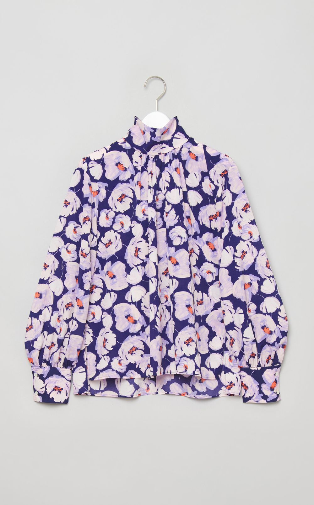 フラワーボウタイブラウス