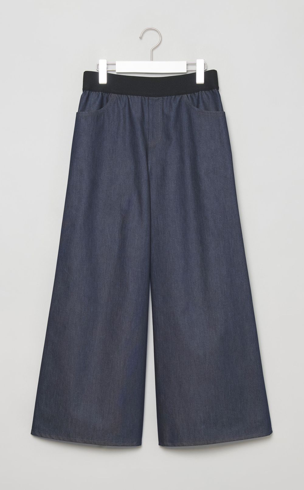 ライトデニムイージーパンツ