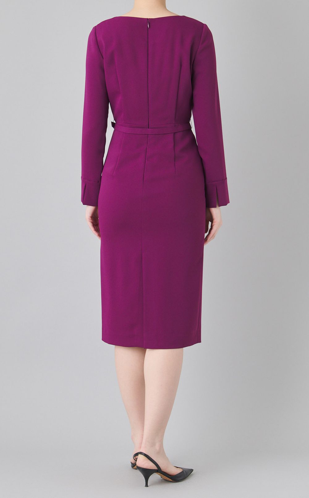 ウエストタックキーネックワンピース