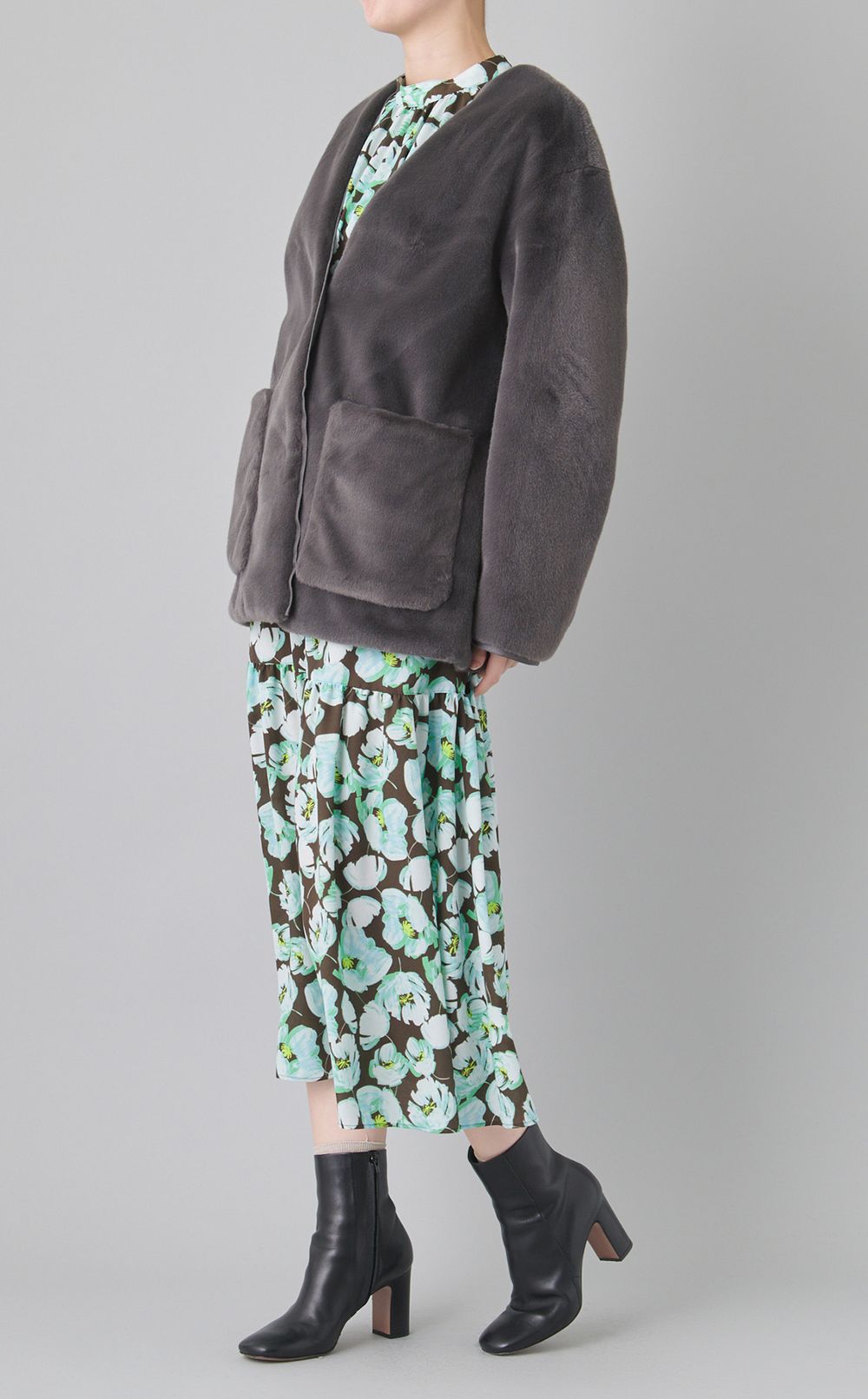 フラワープリントティアードワンピース