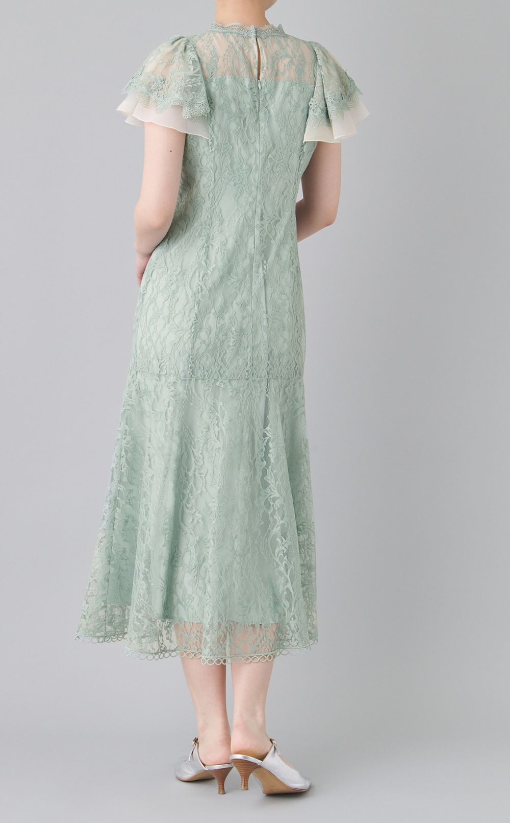 フレアスリーブレースワンピース