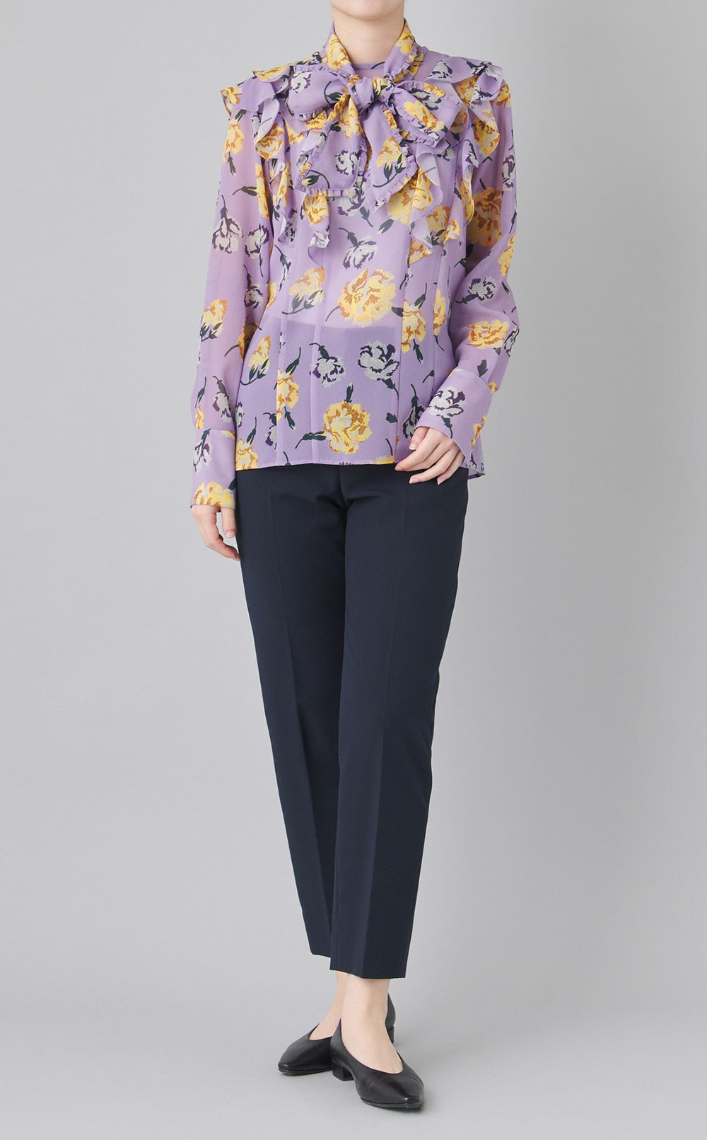 フラワープリントボウタイブラウス