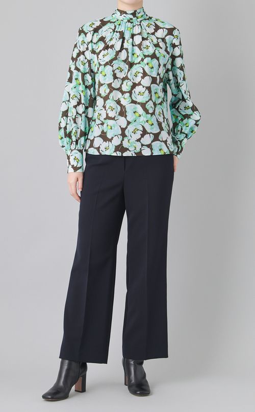 フラワーボウタイブラウス