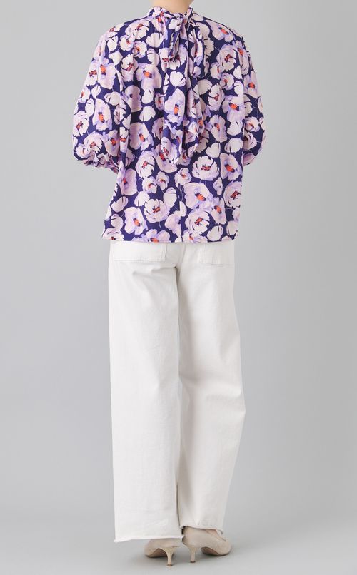 フラワーボウタイブラウス