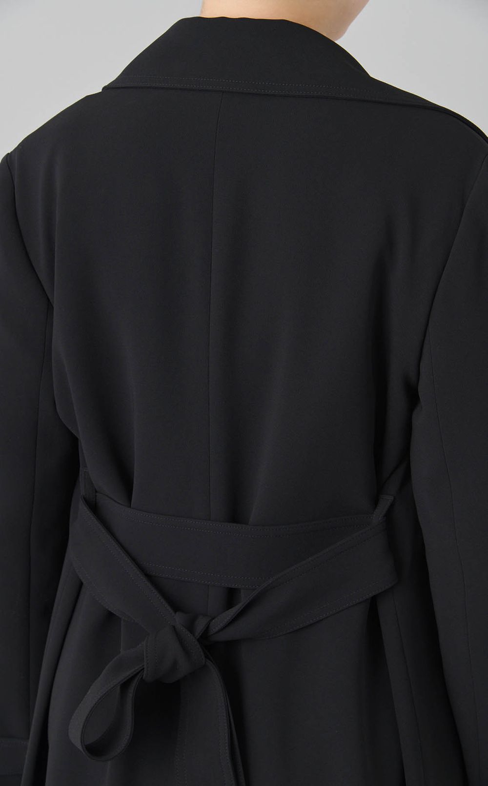 ノッチドラペルトレンチコート