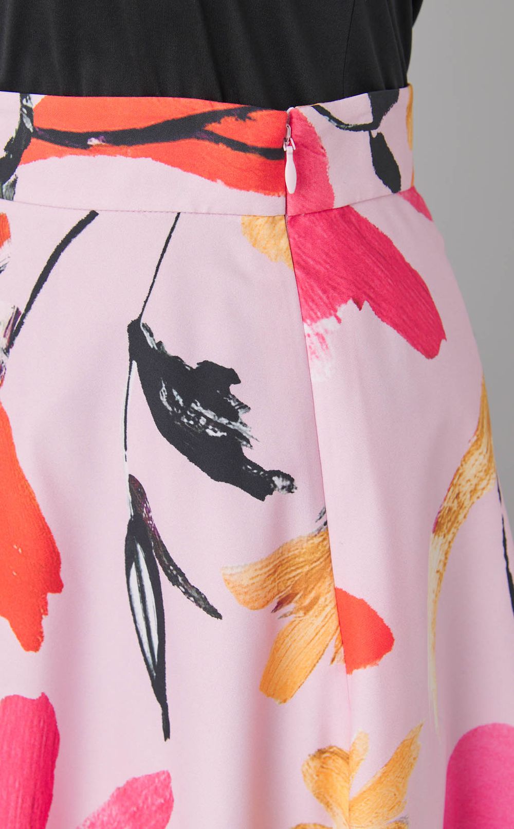 フラワープリントタフタフレアスカート