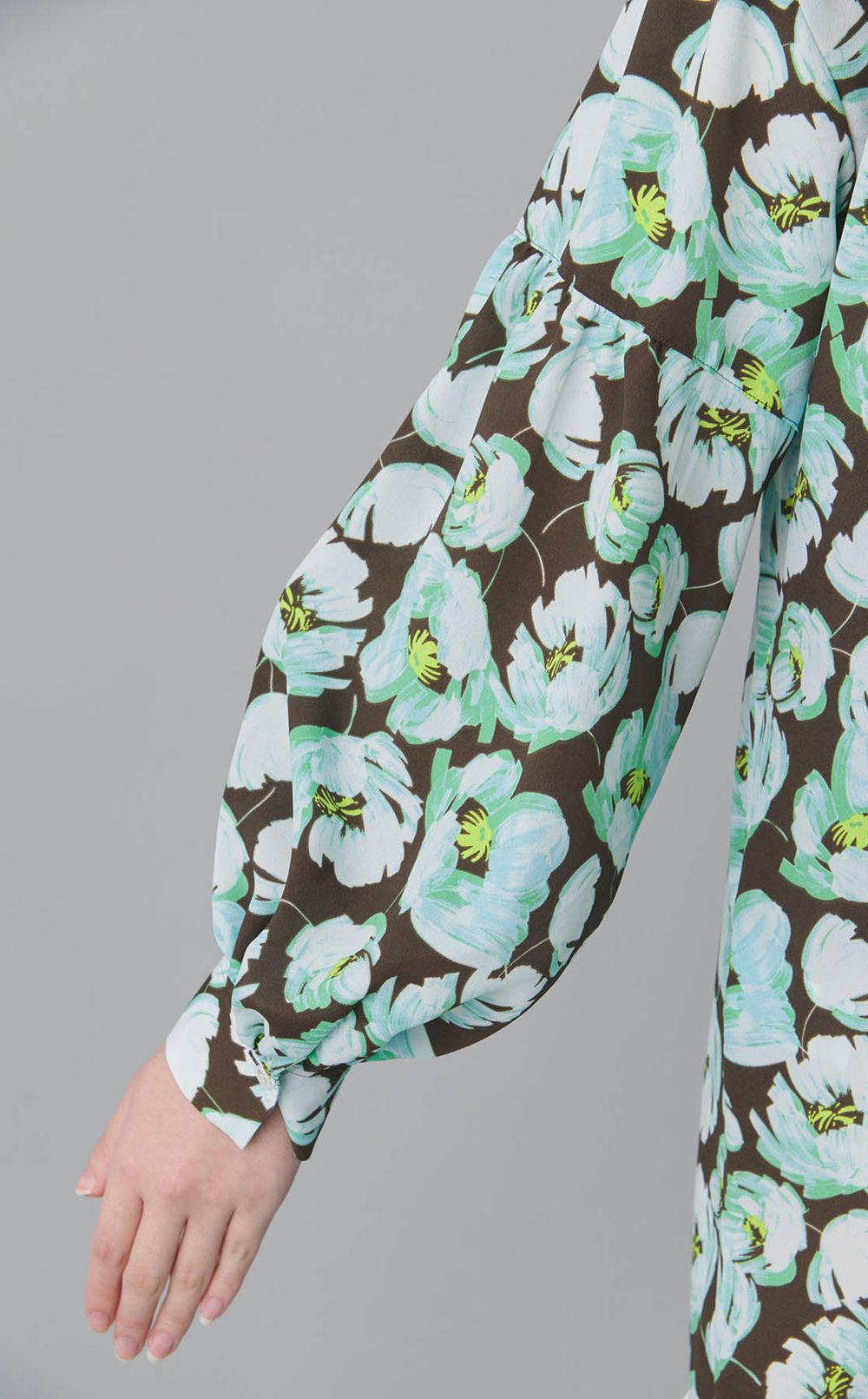 フラワープリントティアードワンピース