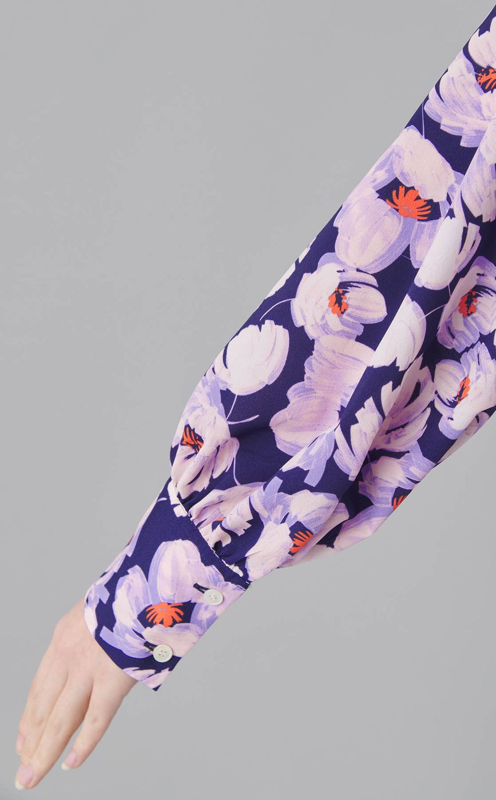 フラワーボウタイブラウス